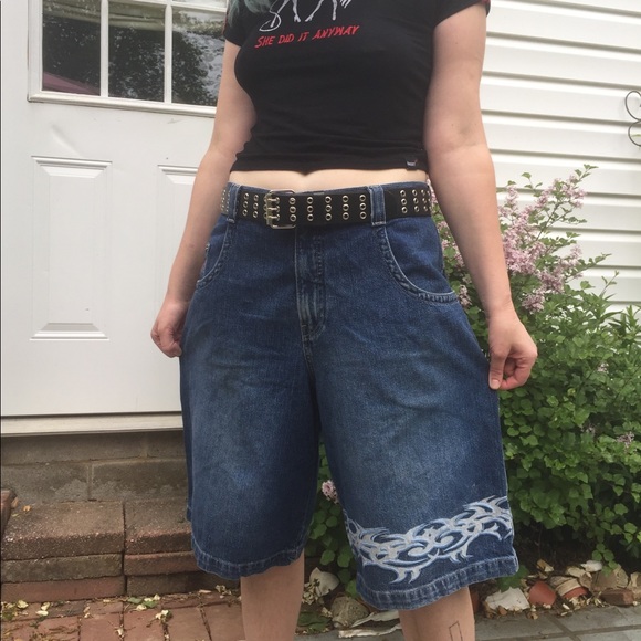 **SOLD** JNCO tribal shorts - Picture 2 of 5